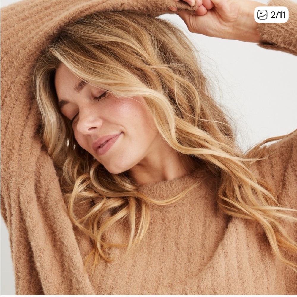 Aerie Buttercream Oversized Crew Neck Sweater Fuzzy Ribbed Knit Tan XS - Picture 2 of 4